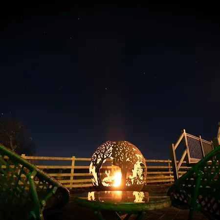 Hillcrest Hideaways Resort